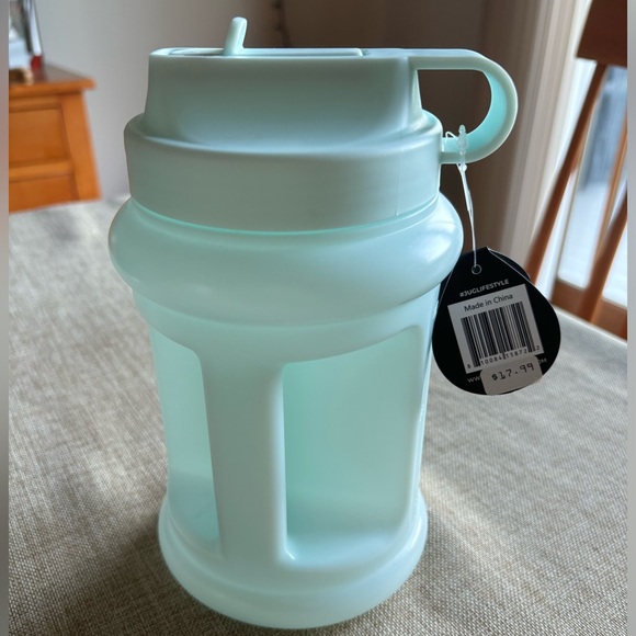 Mini Hydrojug - Picture 2 of 2